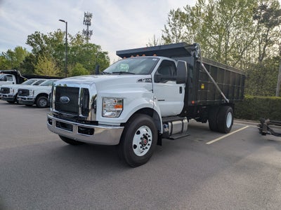 2027 Ford F-750SD Base