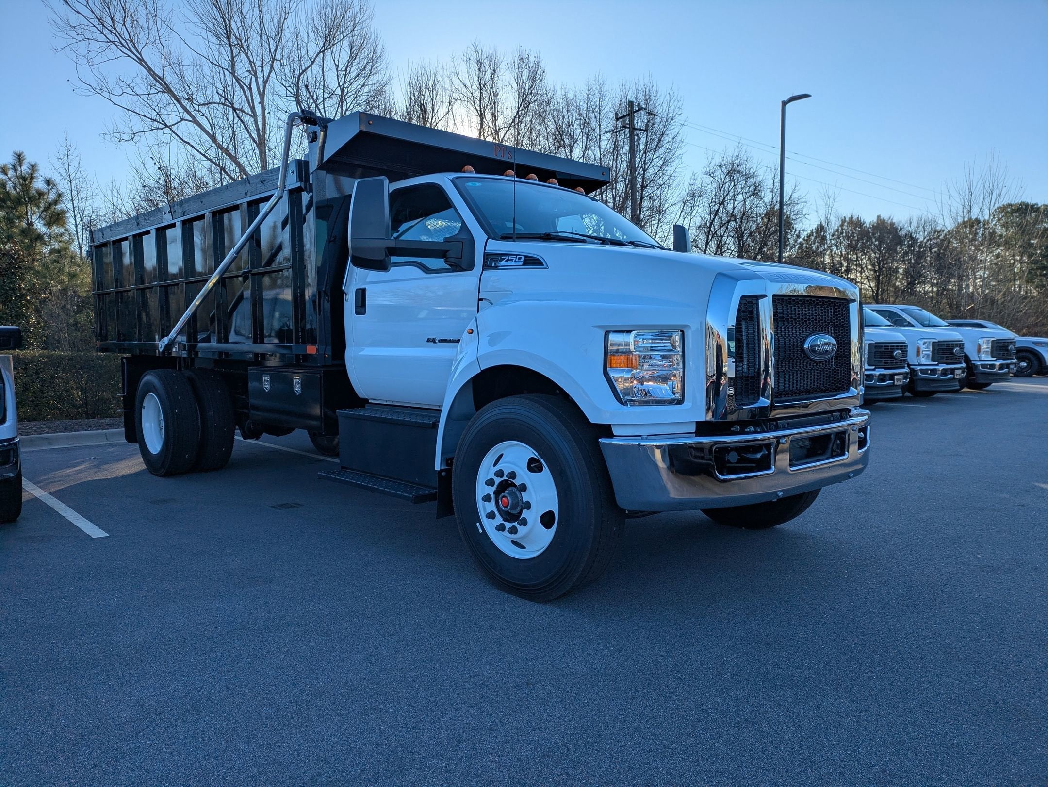 2026 Ford F-750SD Base