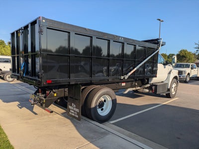 2027 Ford F-750SD Base