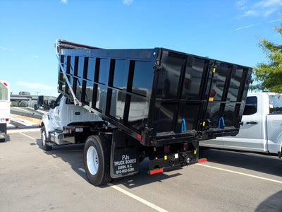 2027 Ford F-750SD Base