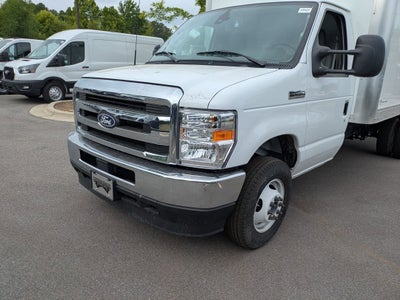 2027 Ford E-Series Cutaway Base