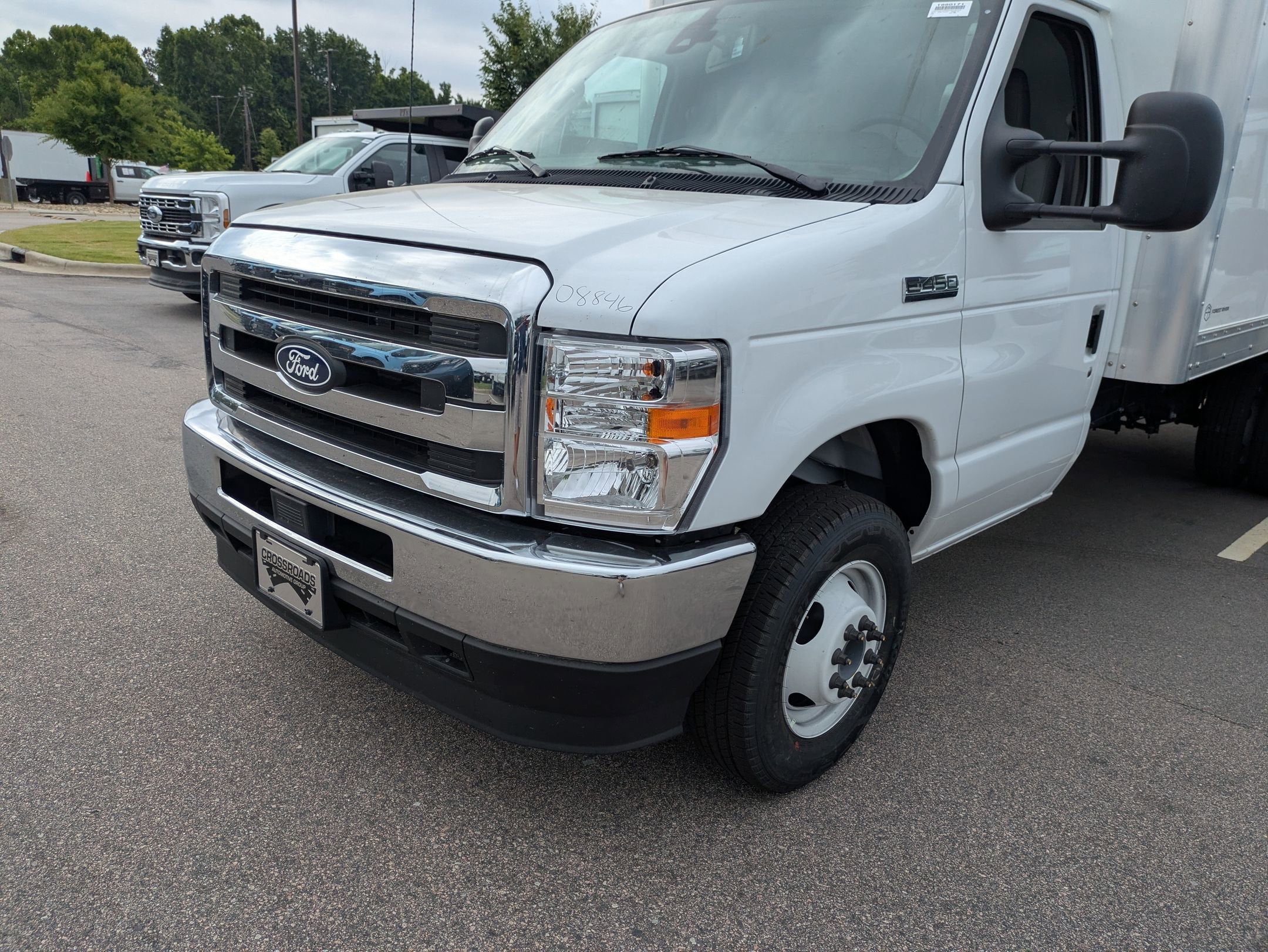 2027 Ford E-Series Cutaway Base