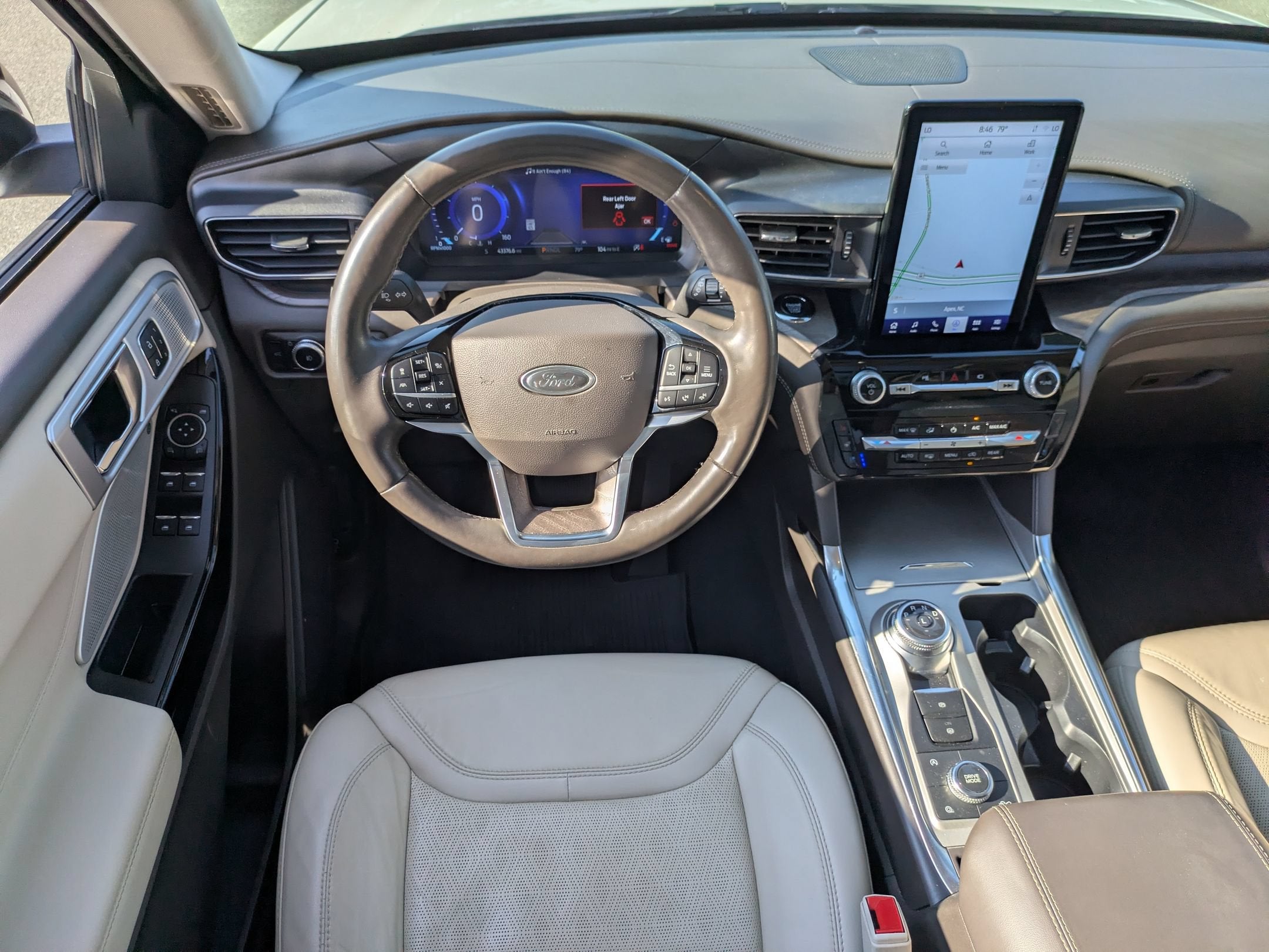 2023 Ford Explorer Platinum