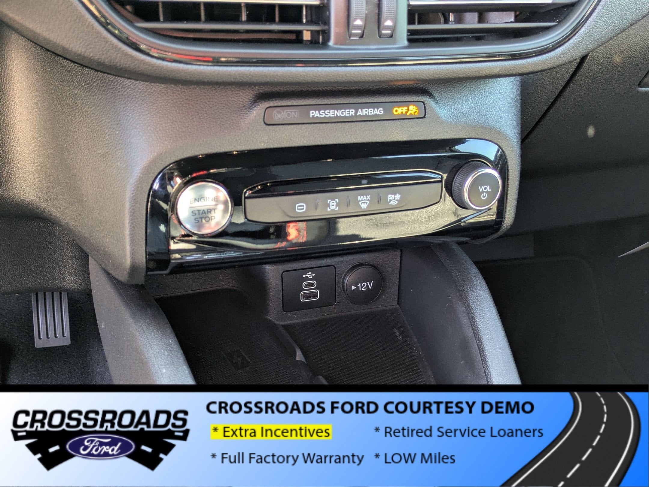 2025 Ford Escape ST-Line Elite - Crossroads Courtesy Demo