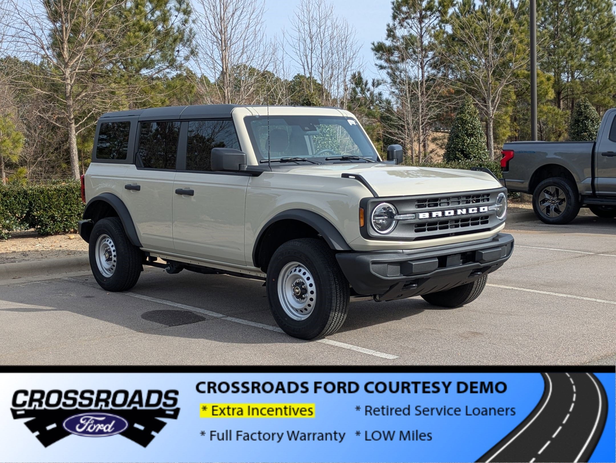 2025 Ford Bronco Base - Crossroads Courtesy Demo