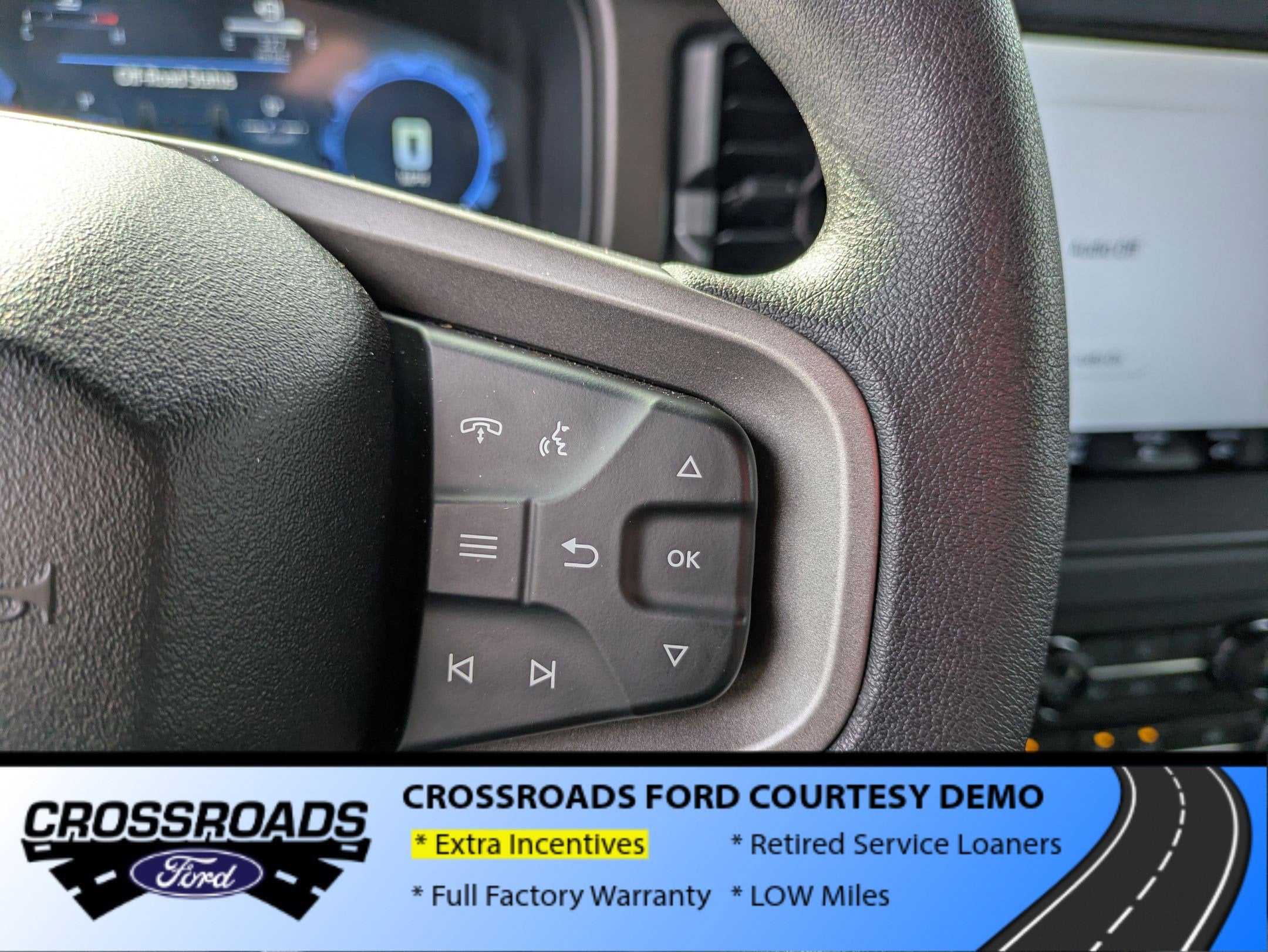 2025 Ford Bronco Base - Crossroads Courtesy Demo