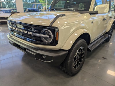 2026 Ford Bronco Outer Banks