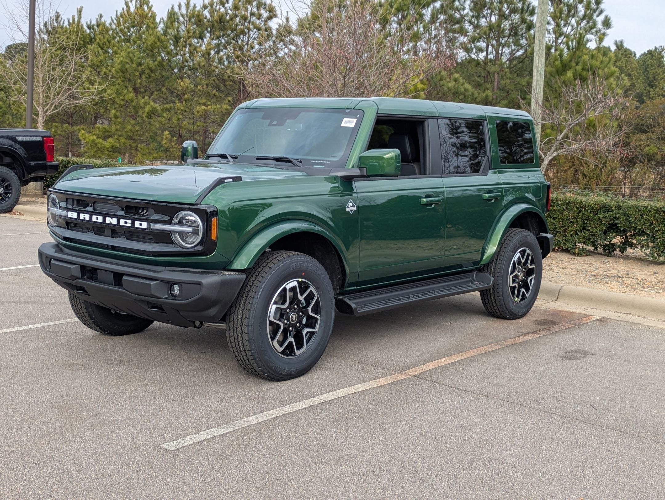 2025 Ford Bronco Outer Banks