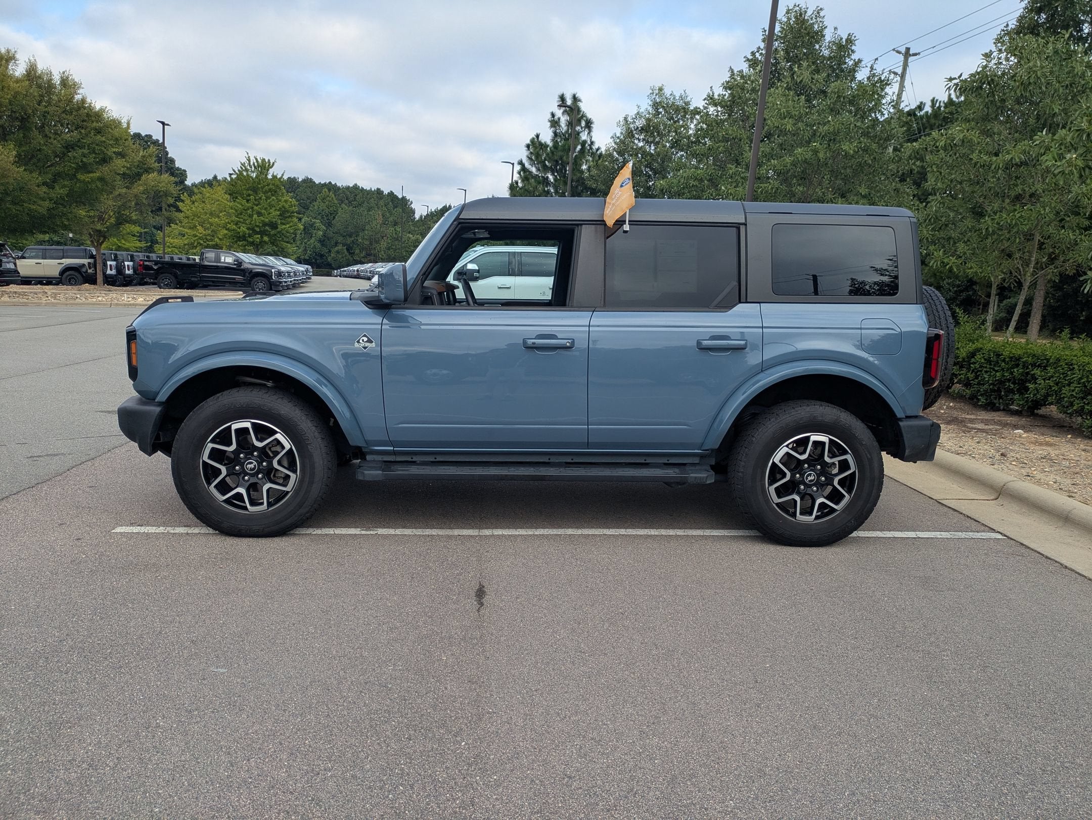 2024 Ford Bronco Outer Banks