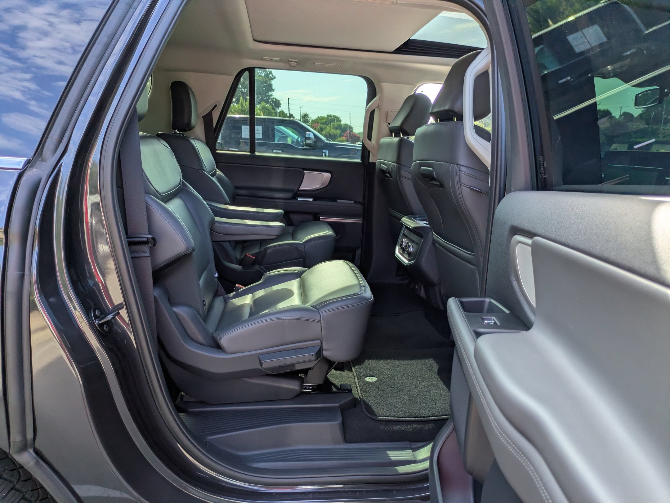 2026 Ford Expedition Max Active - Crossroads Courtesy Demo
