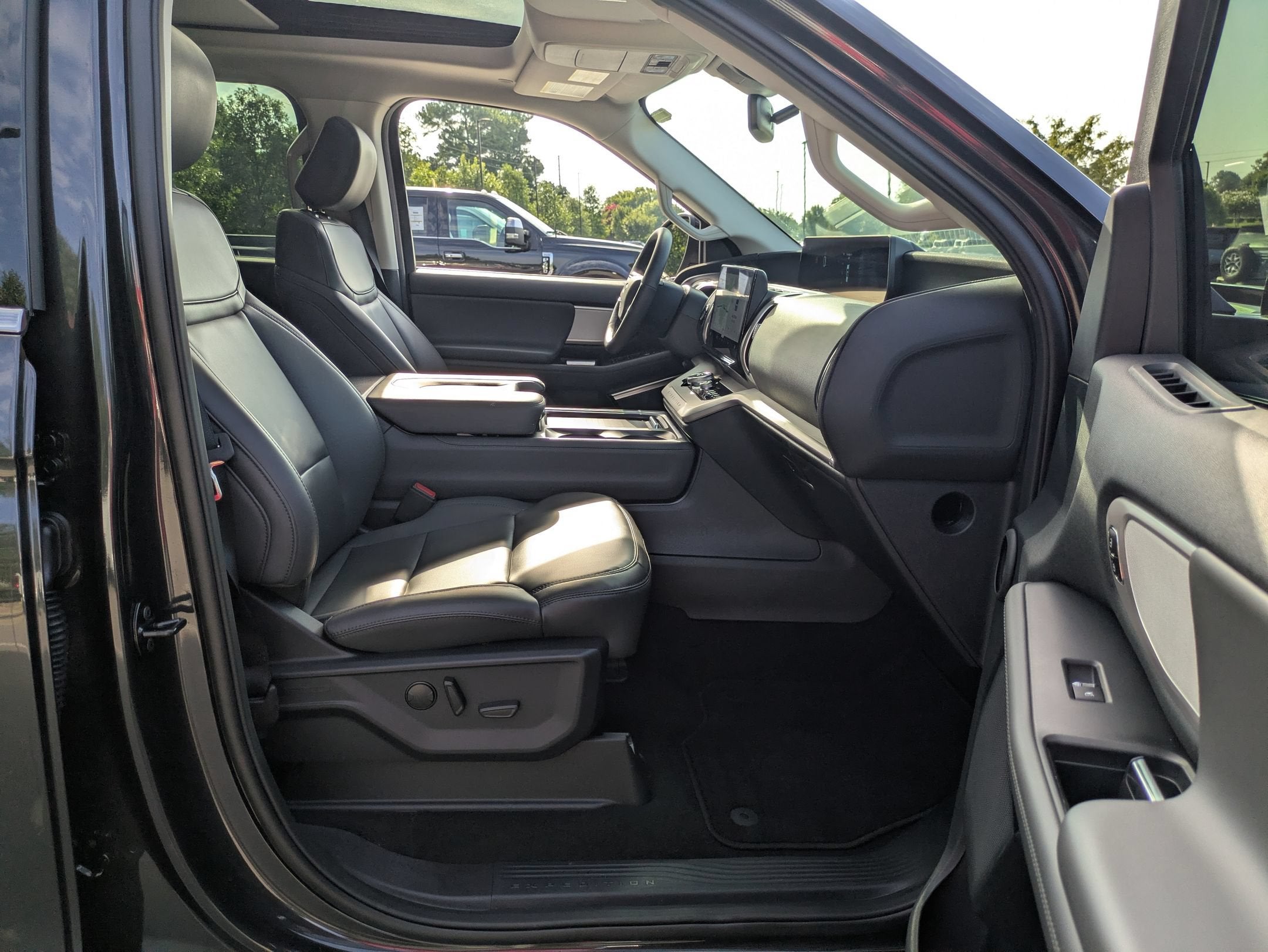 2026 Ford Expedition Max Active - Crossroads Courtesy Demo