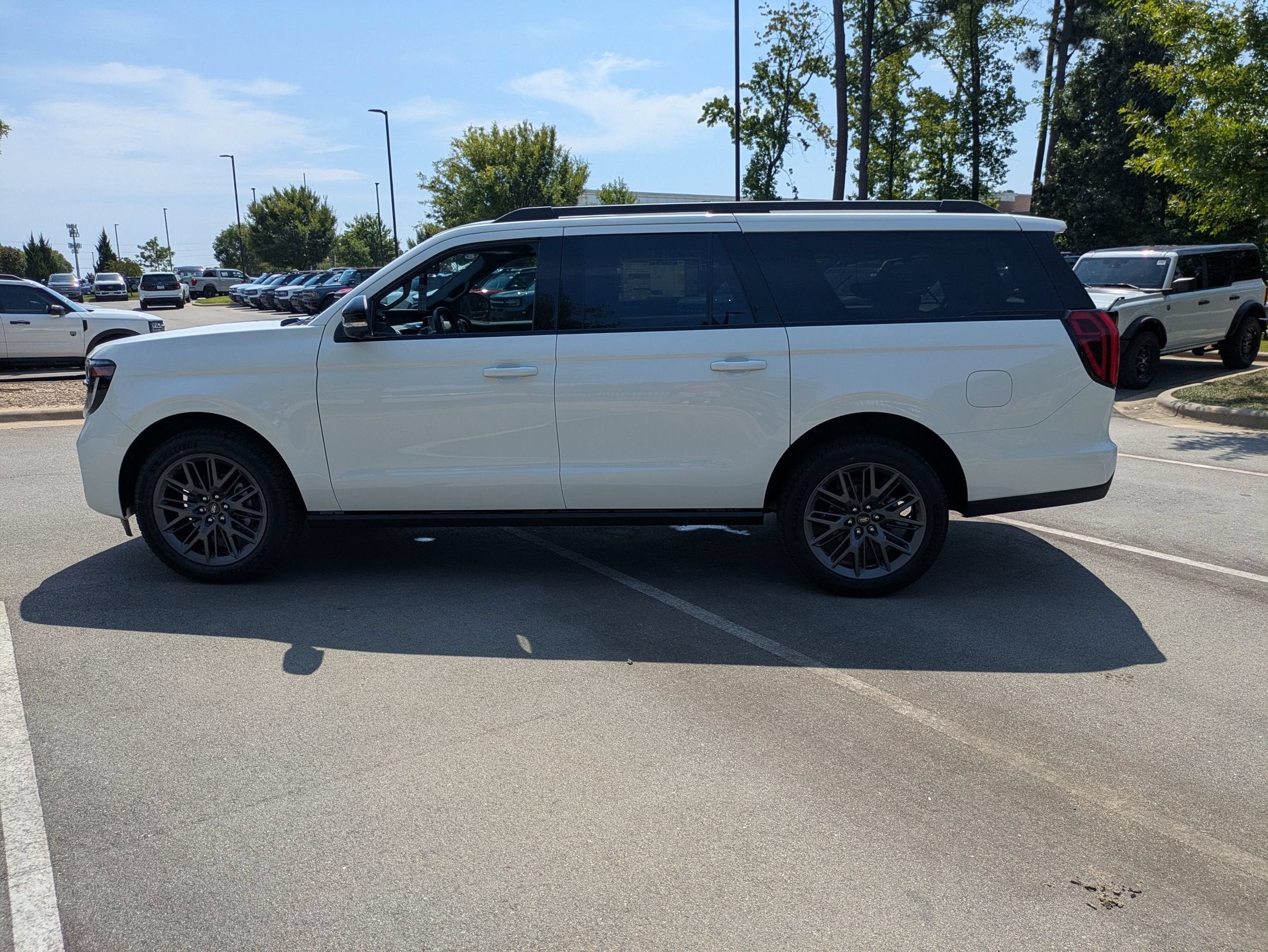 2027 Ford Expedition Max Platinum