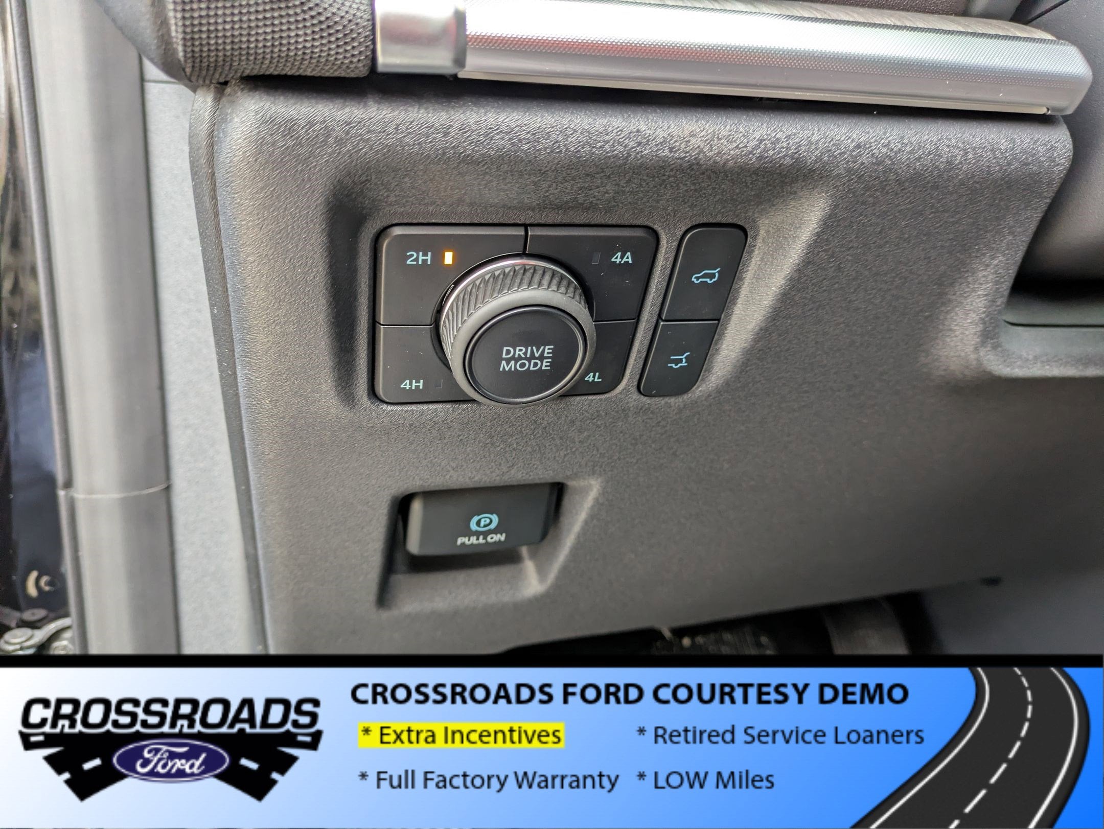2025 Ford Expedition Max Platinum - Crossroads Courtesy Demo