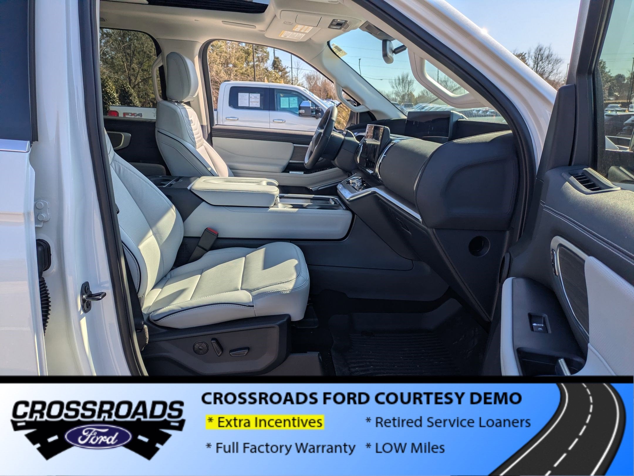 2025 Ford Expedition Platinum - Crossroads Courtesy Demo