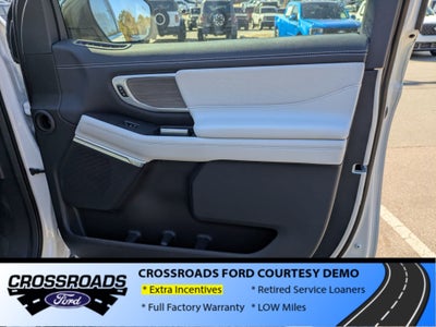 2025 Ford Expedition Platinum - Crossroads Courtesy Demo