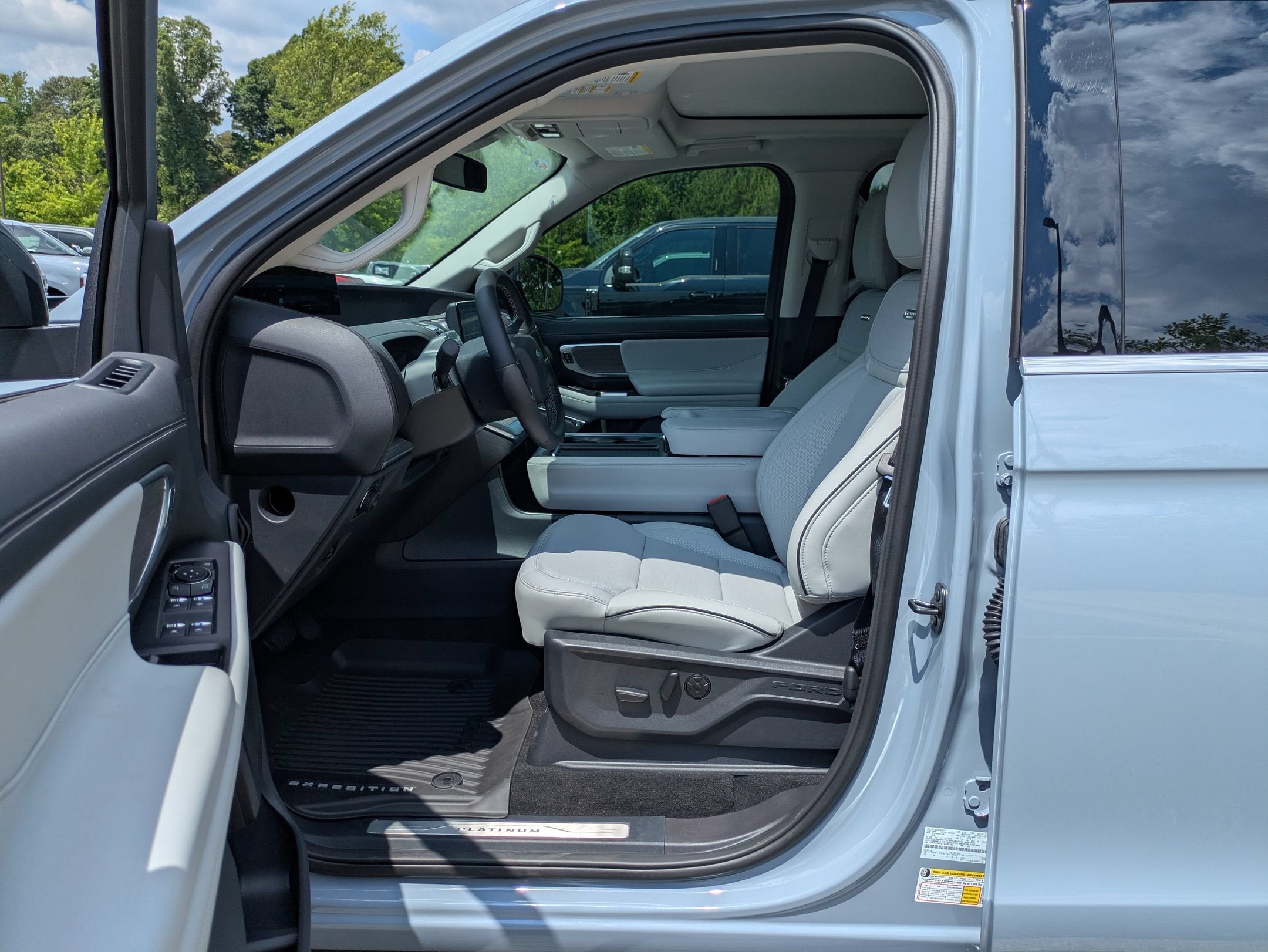 2026 Ford Expedition Platinum