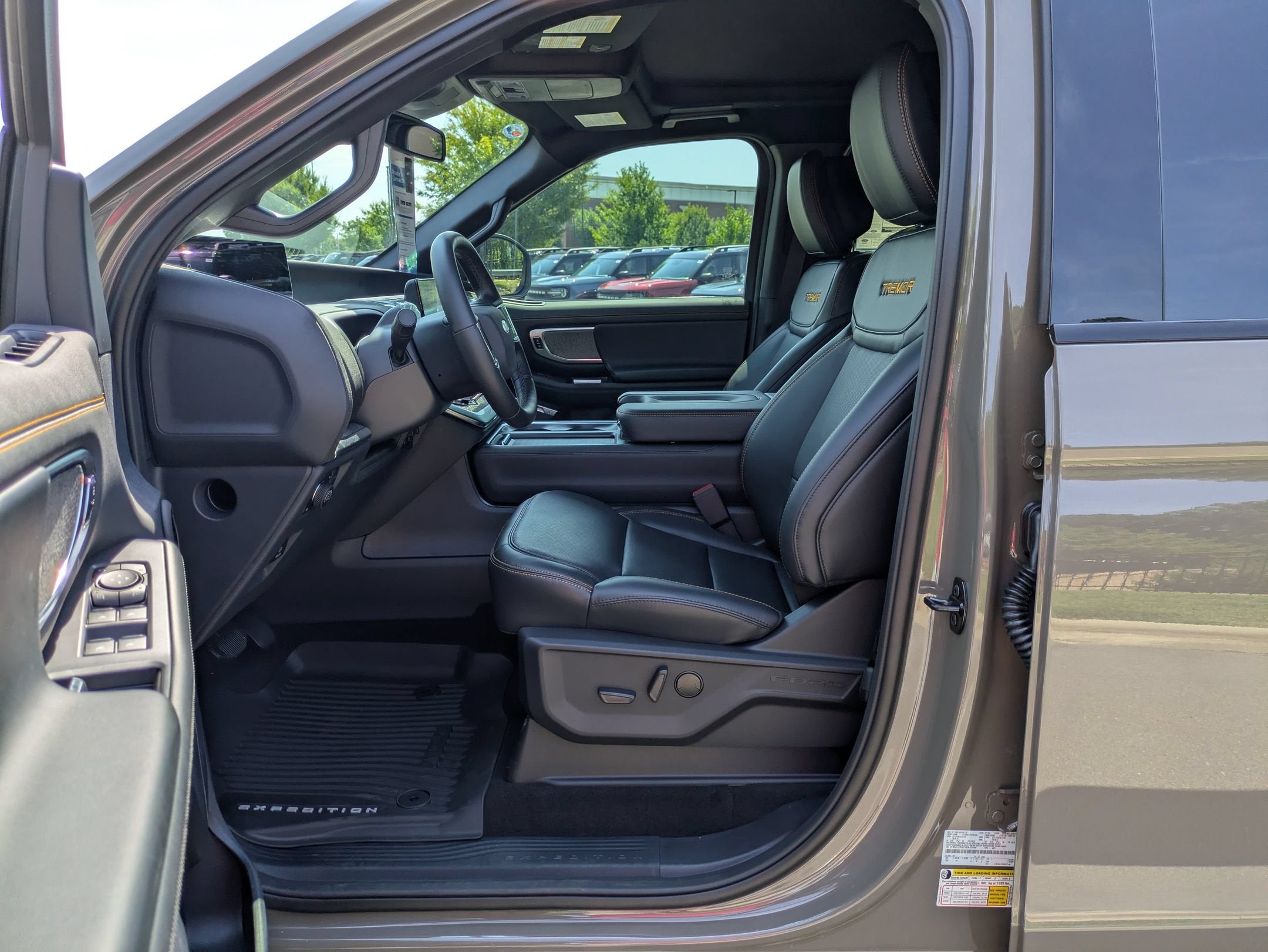 2027 Ford Expedition Tremor