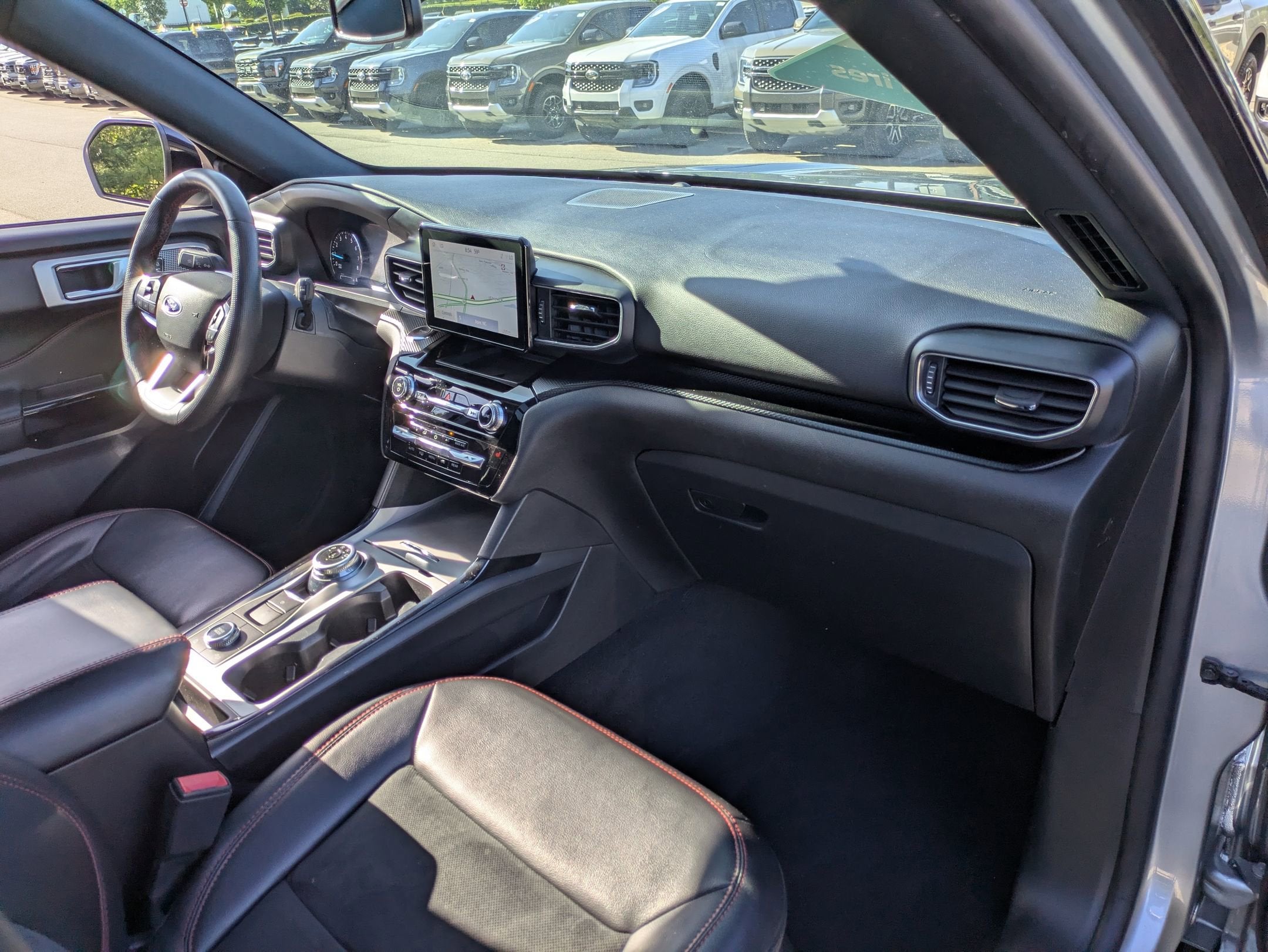2022 Ford Explorer ST-Line