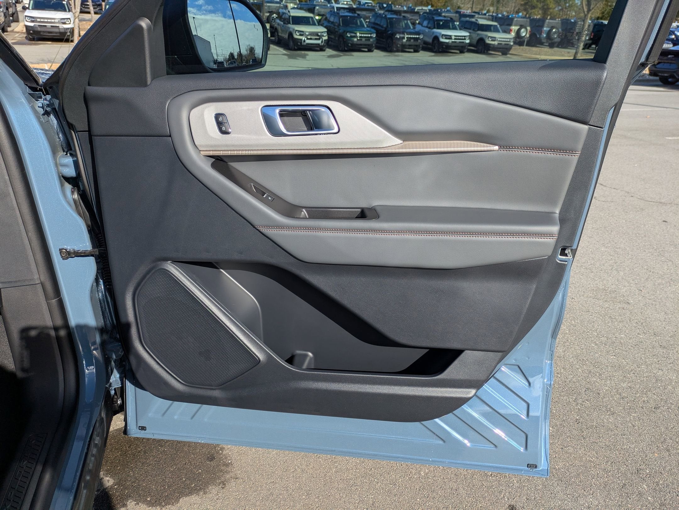 2026 Ford Explorer Active w/200A Pkg