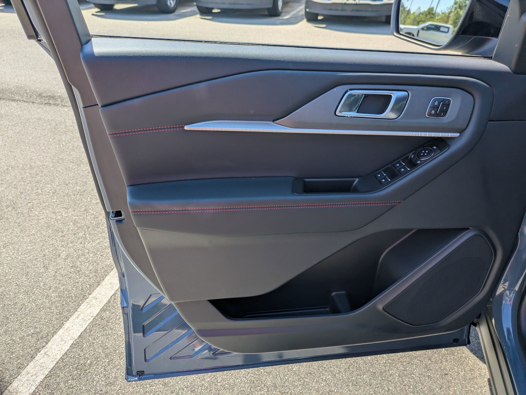 2026 Ford Explorer ST-Line - Crossroads Courtesy Demo
