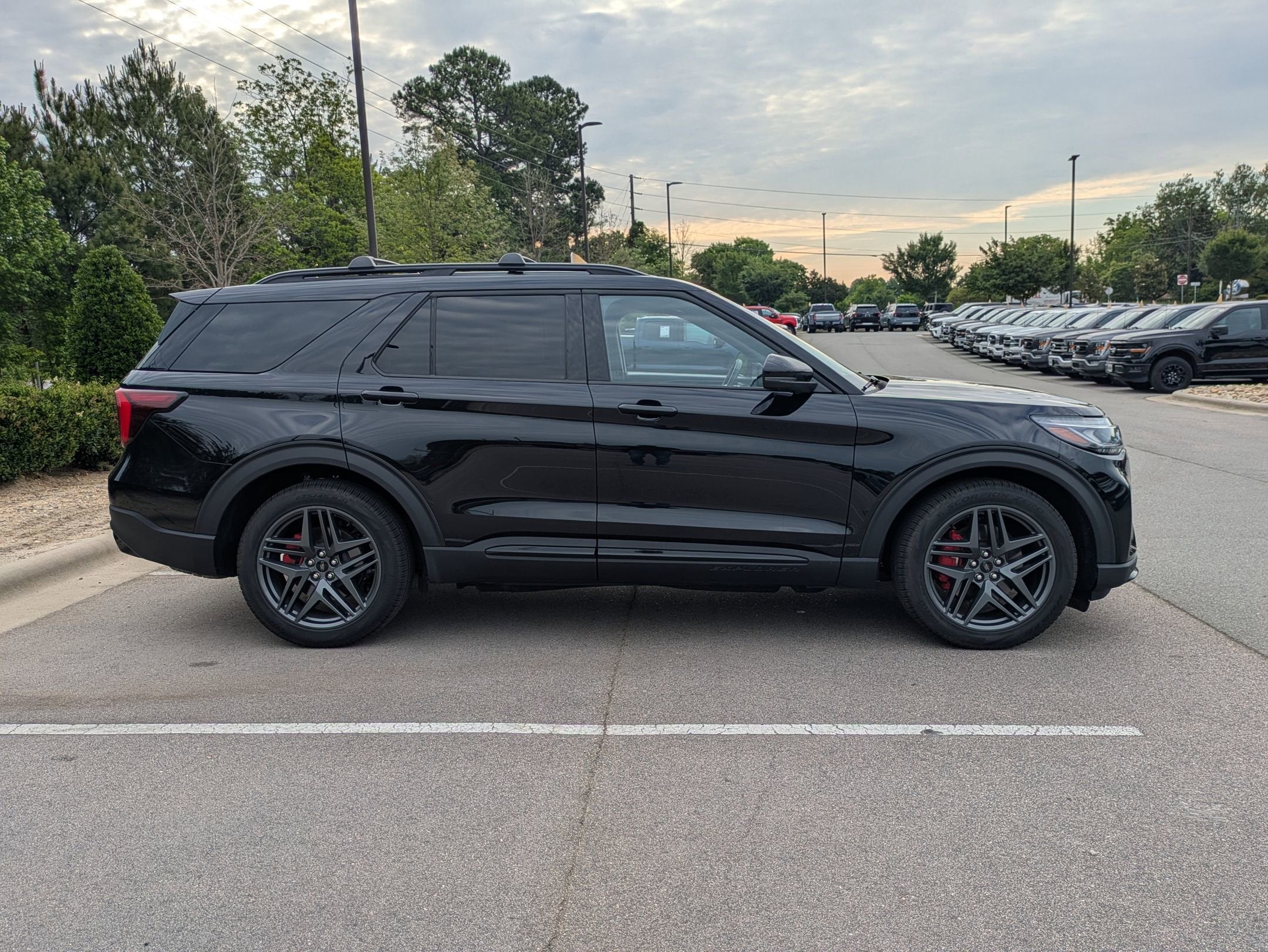 2025 Ford Explorer ST
