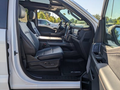 2025 Ford F-150 Lightning LARIAT
