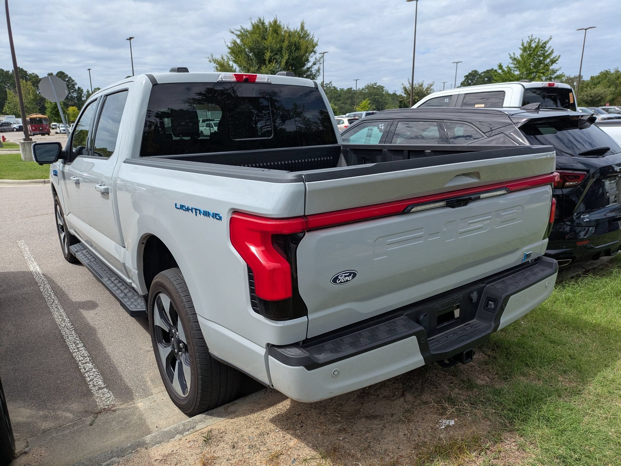 2024 Ford F-150 Lightning Platinum
