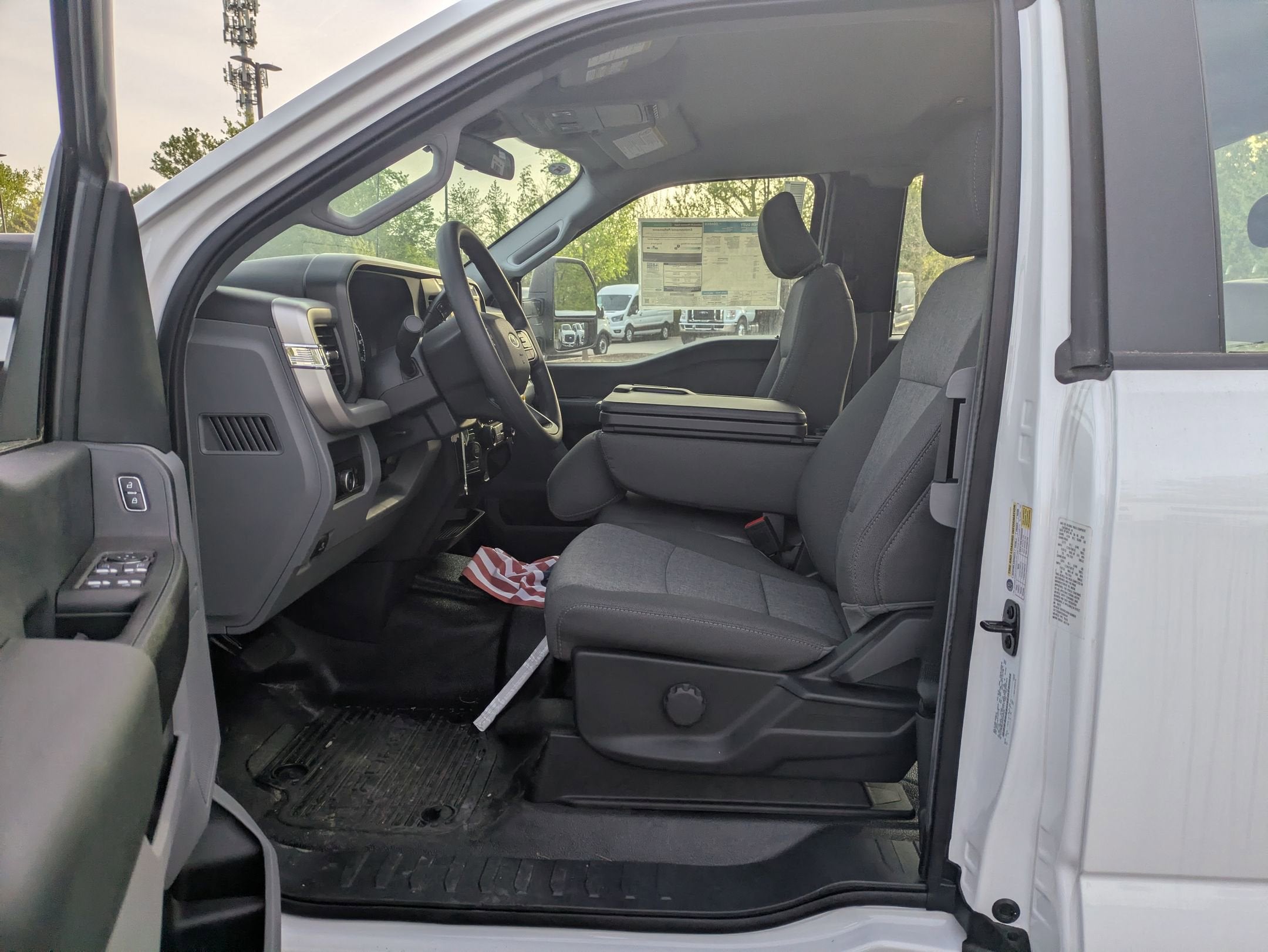 2025 Ford Super Duty F-250 SRW XL