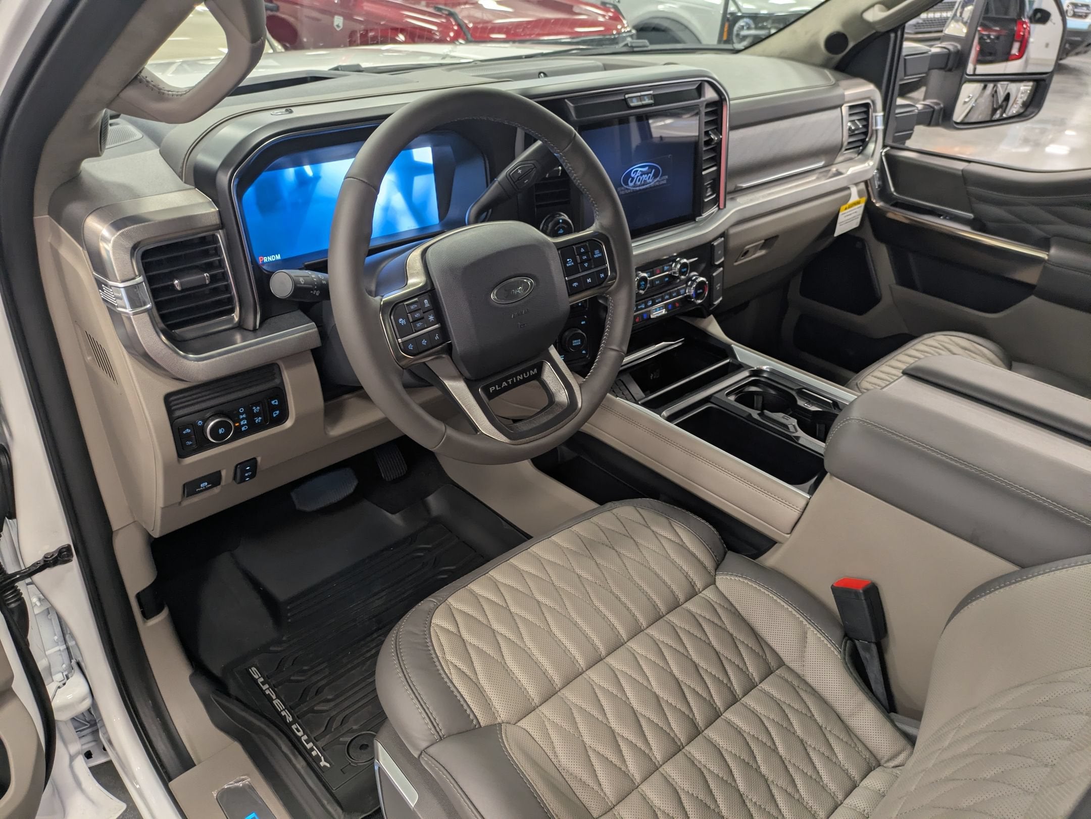 2026 Ford Super Duty F-250 SRW Platinum
