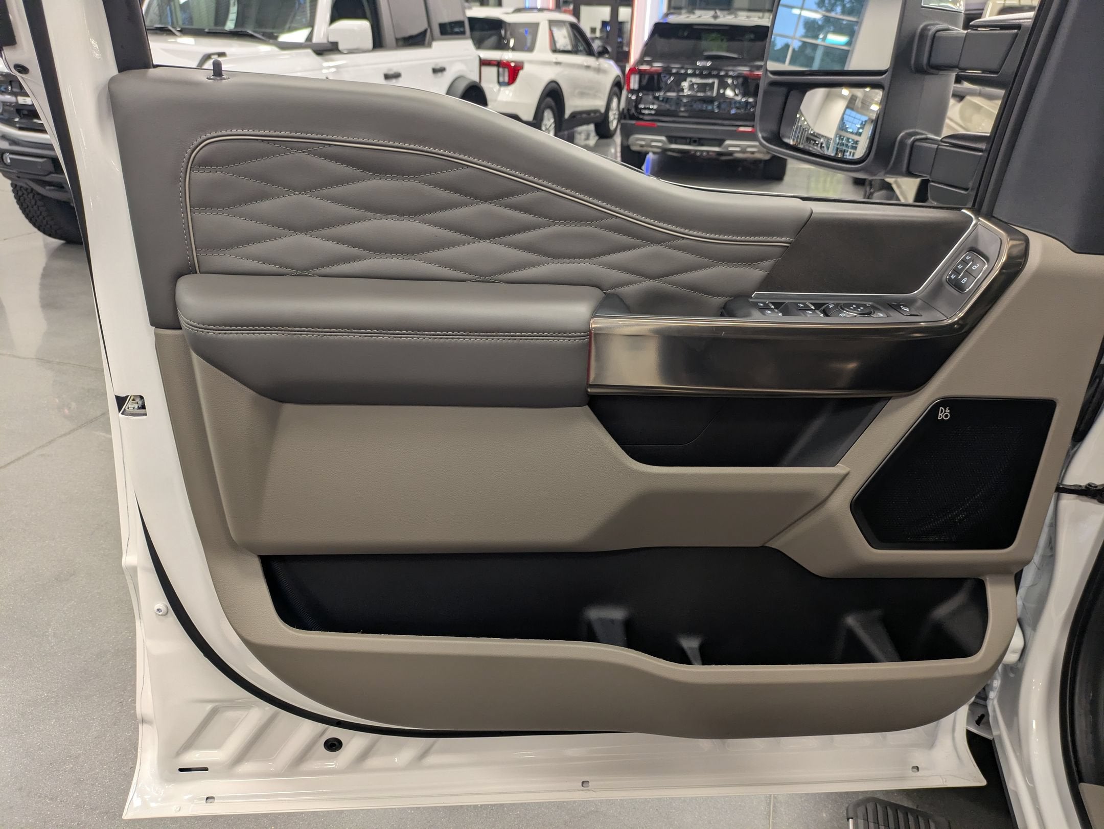 2026 Ford Super Duty F-250 SRW Platinum