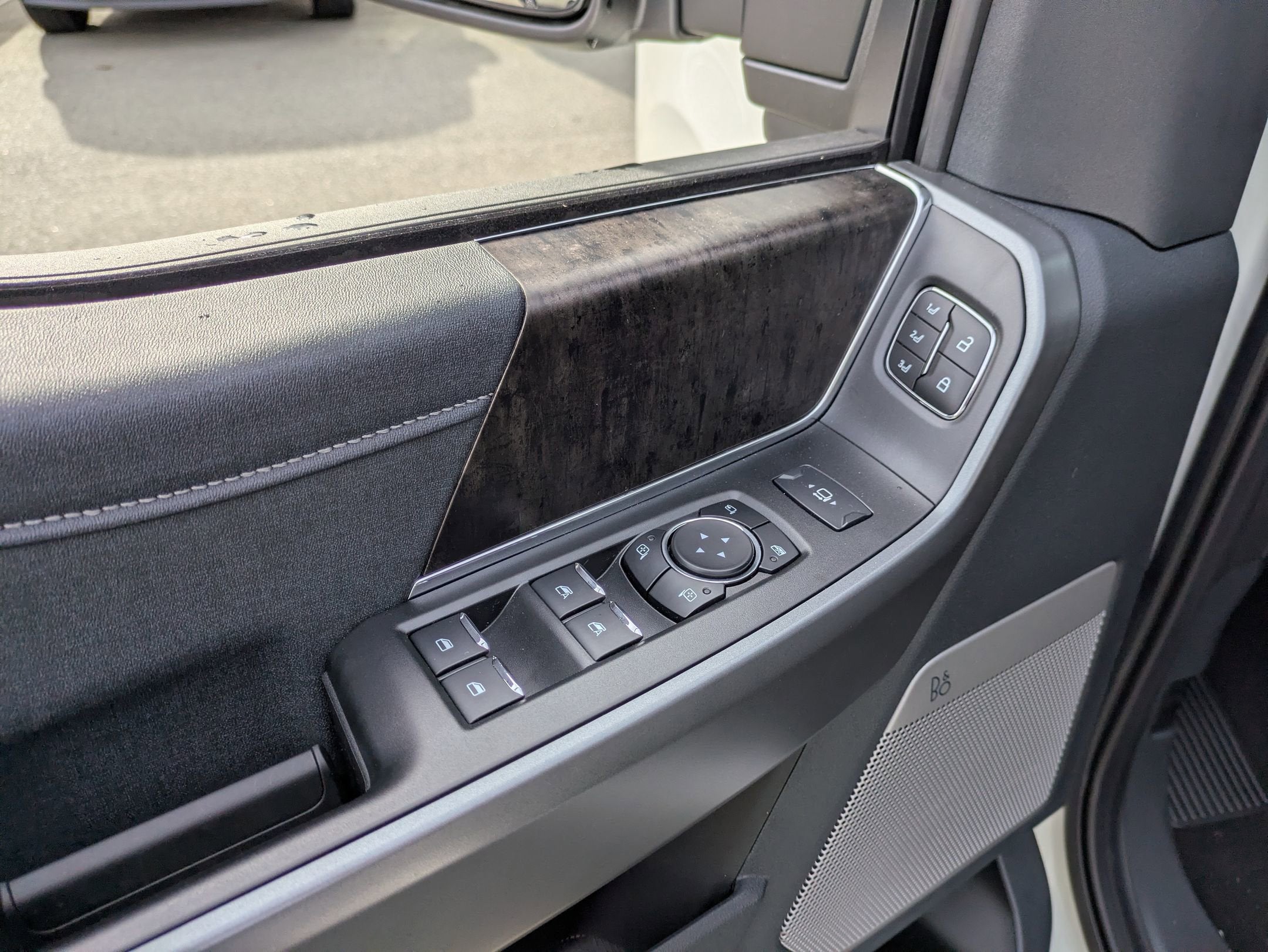 2025 Ford Super Duty F-250 SRW LARIAT