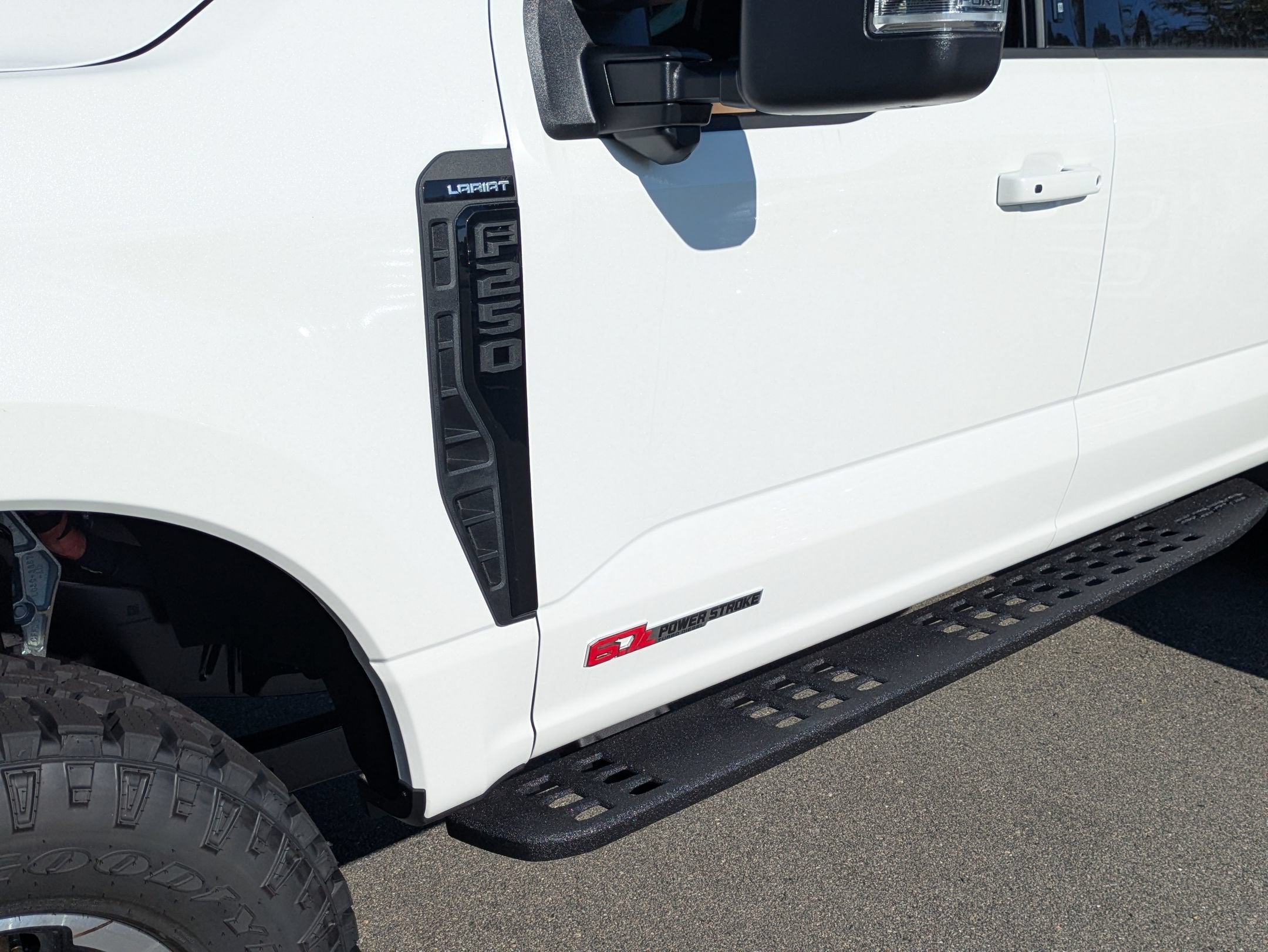 2026 Ford Super Duty F-250 SRW LARIAT