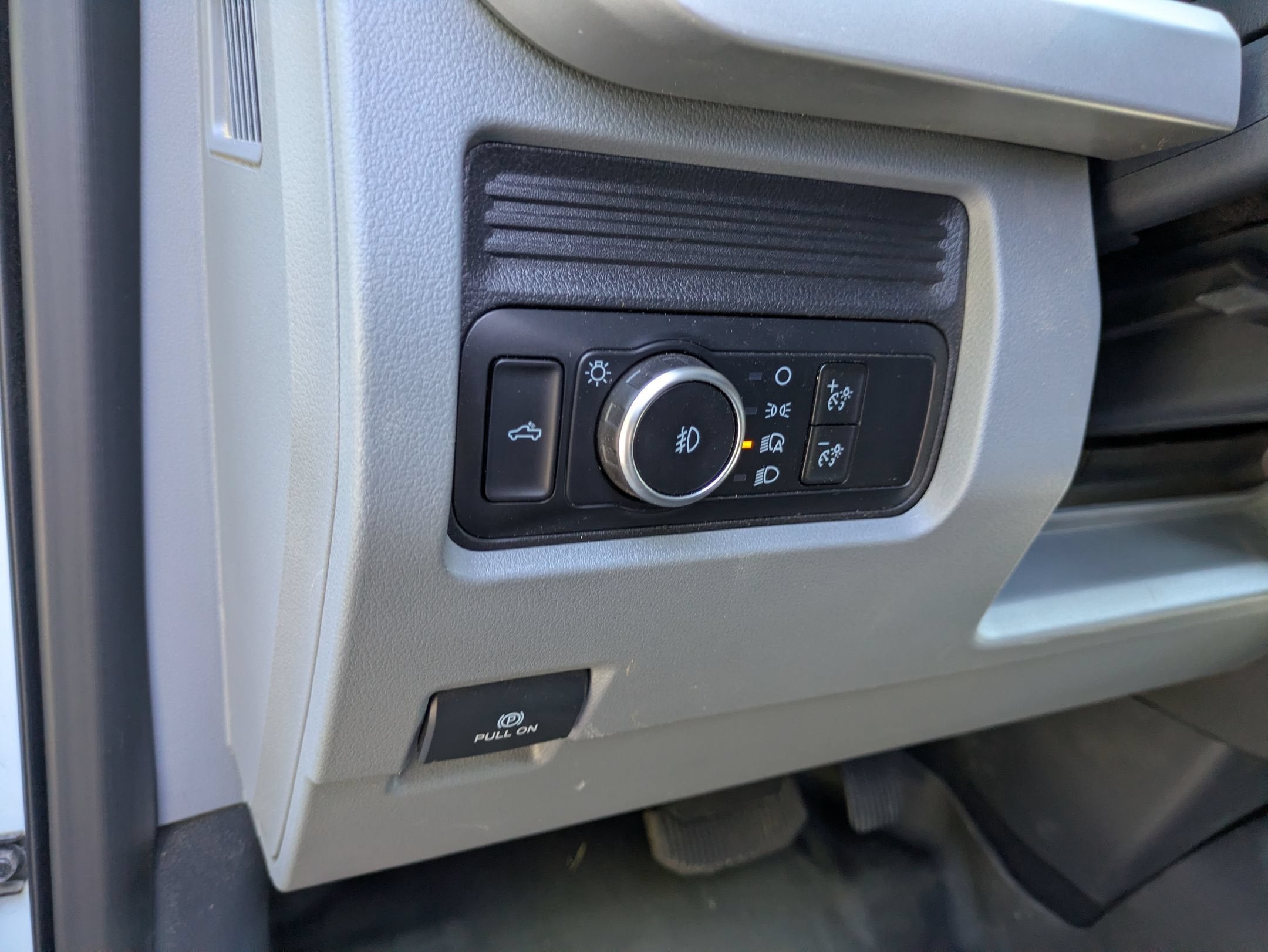 2025 Ford Super Duty F-250 SRW XL