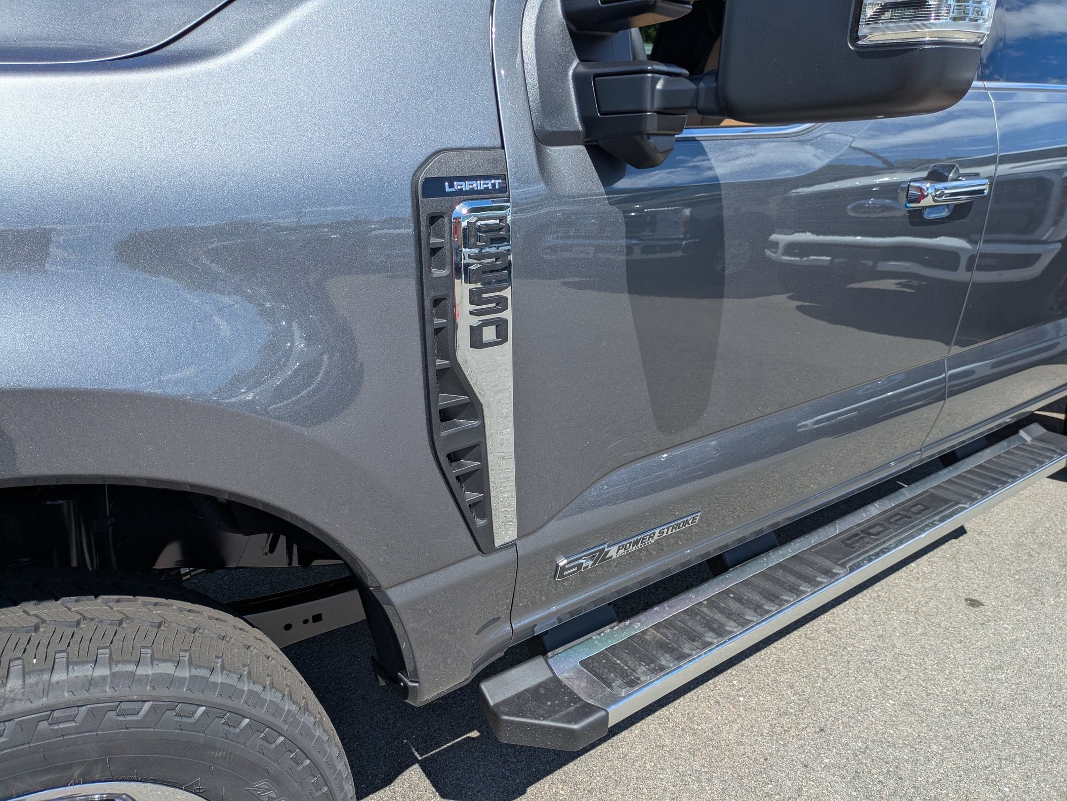 2026 Ford Super Duty F-250 SRW LARIAT