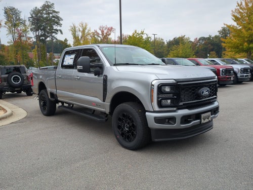 2027 Ford Super Duty F-350 SRW XLT