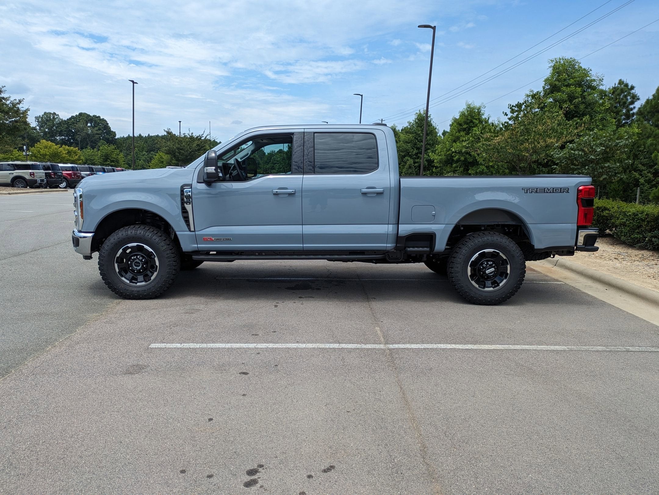 2025 Ford Super Duty F-350 SRW LARIAT