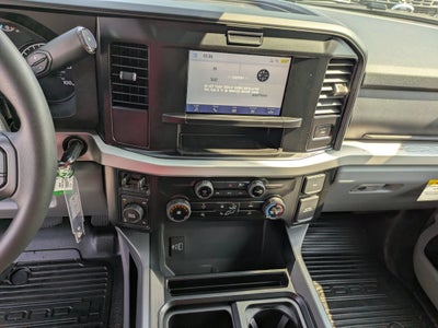 2026 Ford Super Duty F-350 SRW XLT