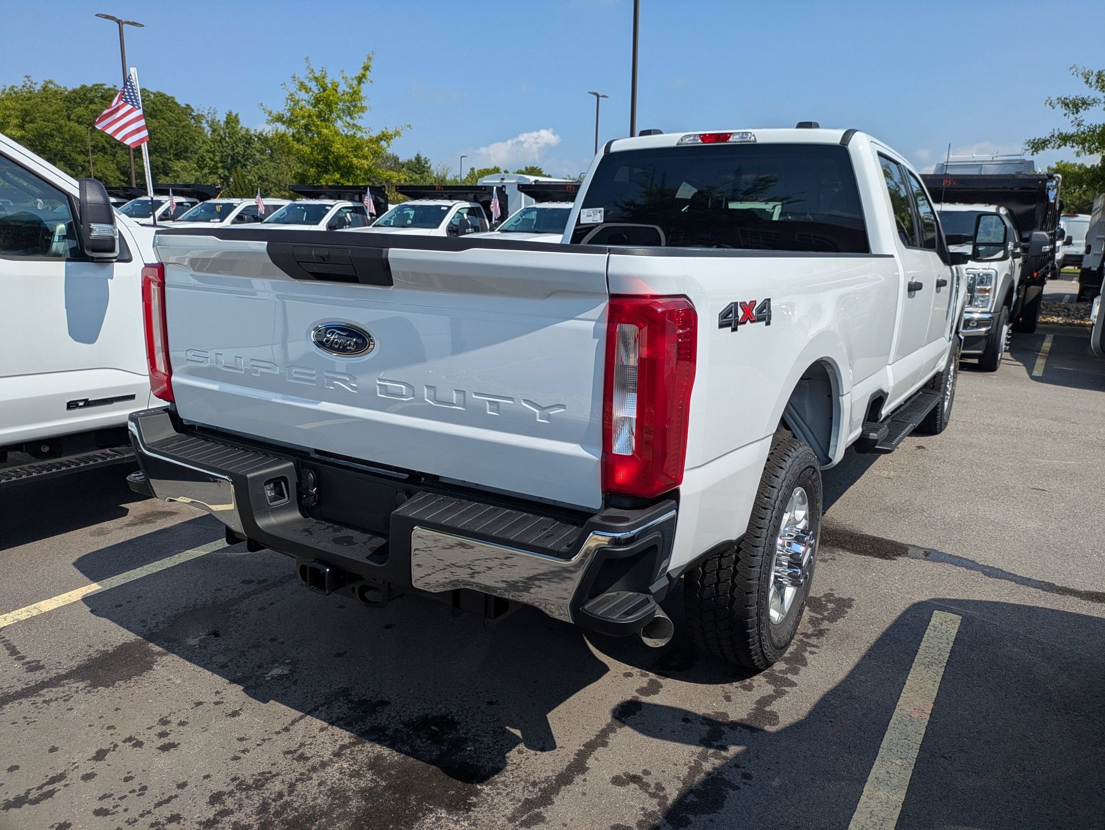 2026 Ford Super Duty F-350 SRW XLT