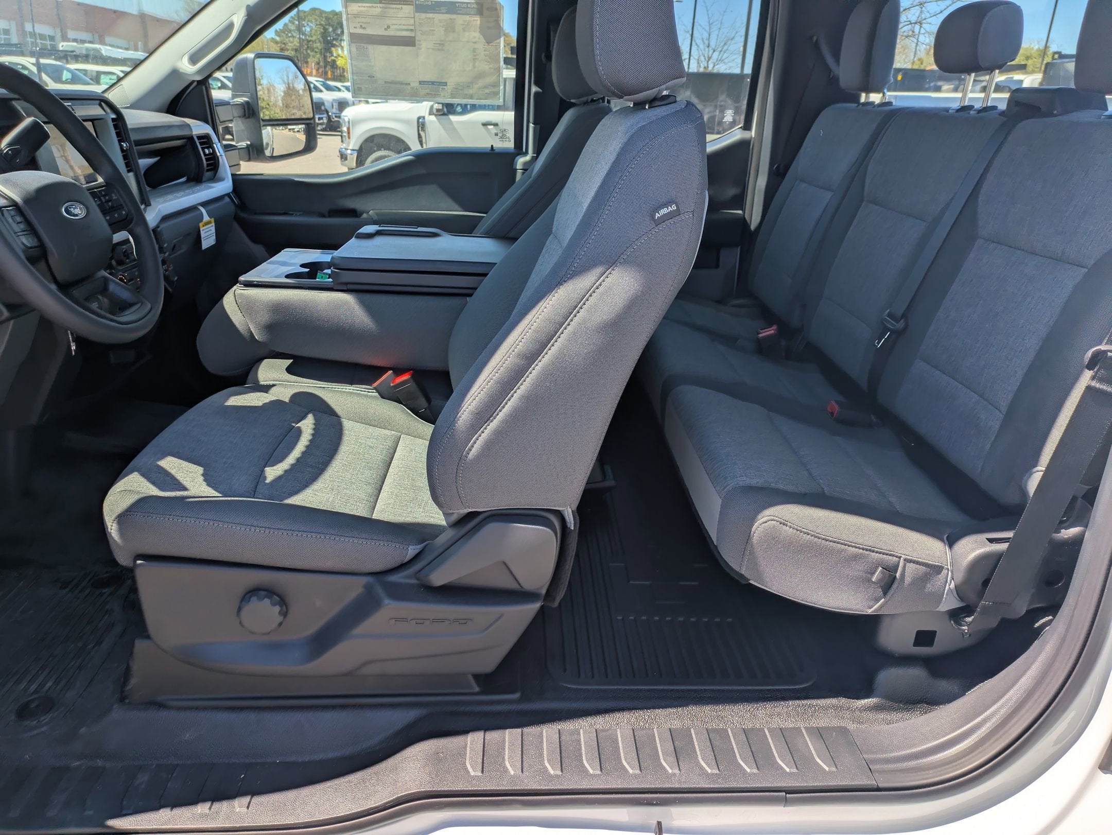 2026 Ford Super Duty F-350 SRW XLT