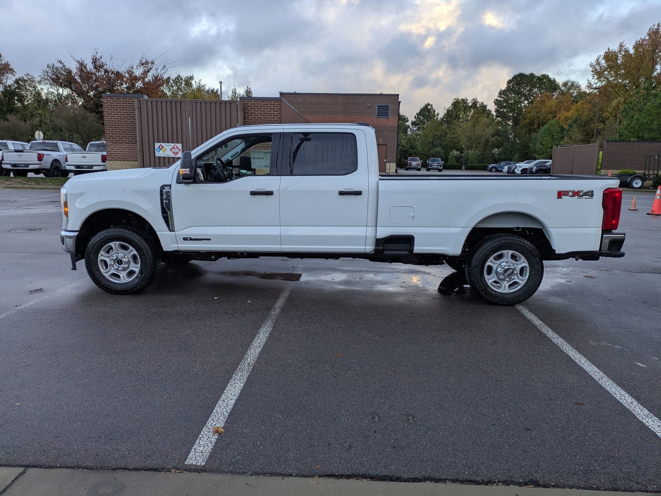 2026 Ford Super Duty F-350 SRW XLT