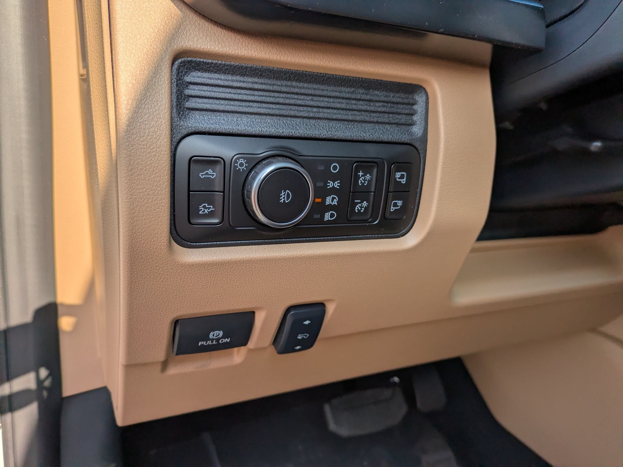 2026 Ford Super Duty F-350 DRW LARIAT