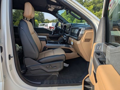 2026 Ford Super Duty F-350 DRW LARIAT