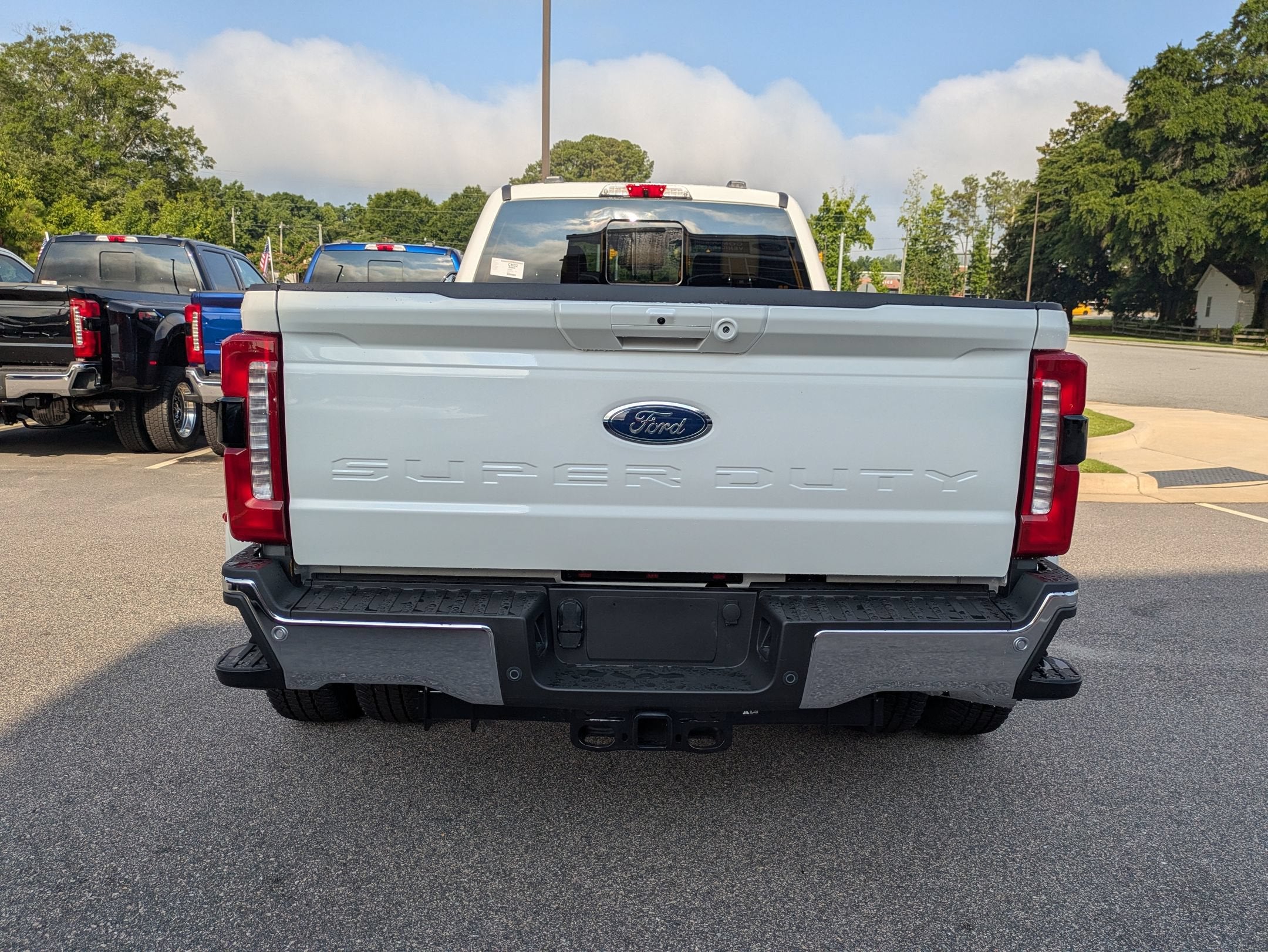 2026 Ford Super Duty F-350 DRW LARIAT