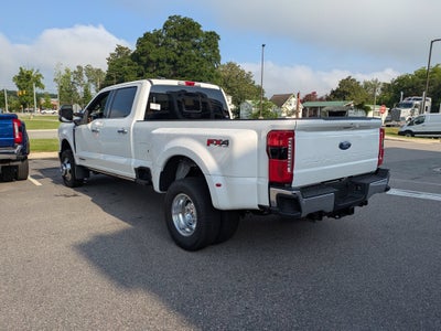 2026 Ford Super Duty F-350 DRW LARIAT