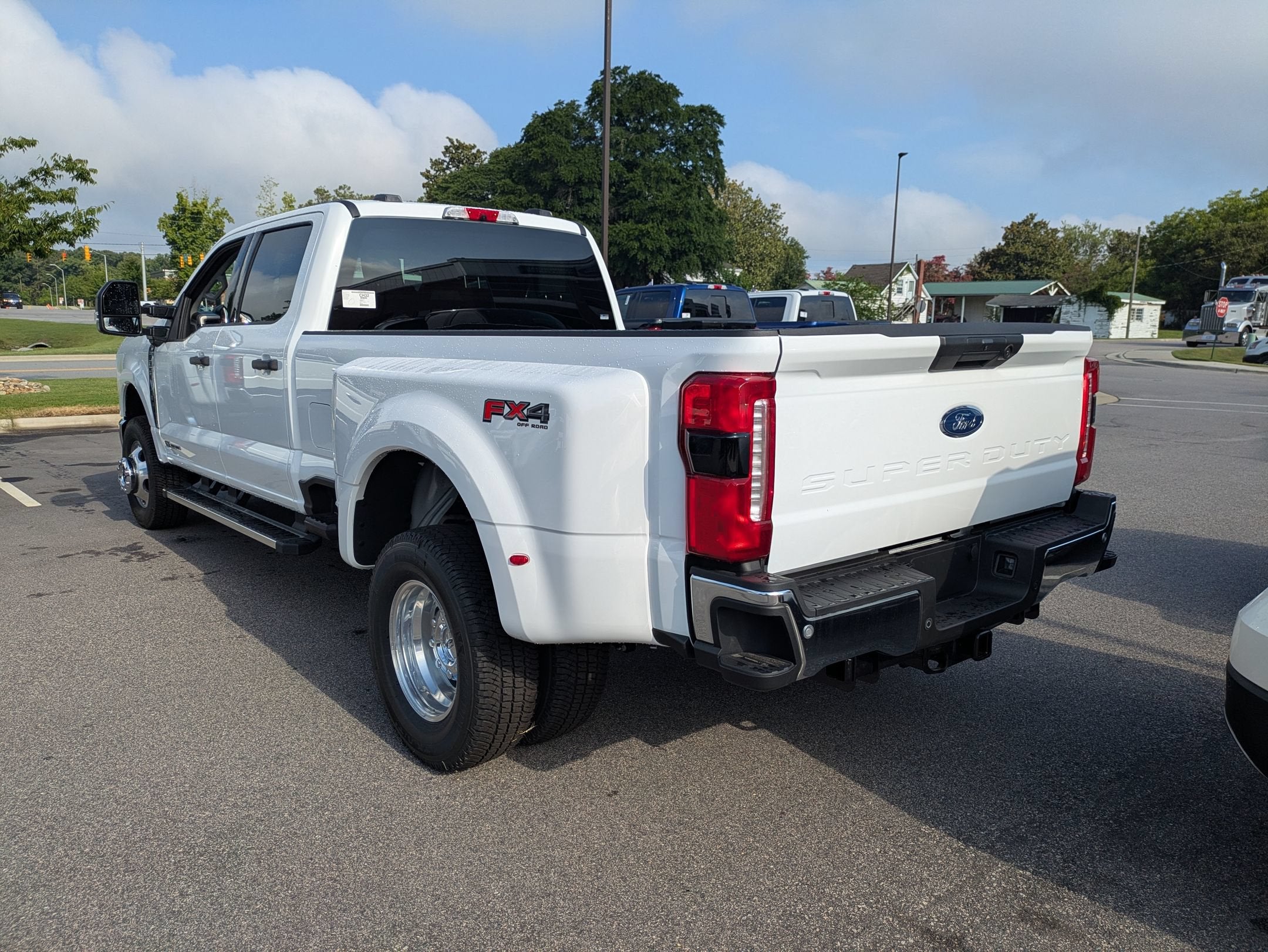 2026 Ford Super Duty F-350 DRW XLT