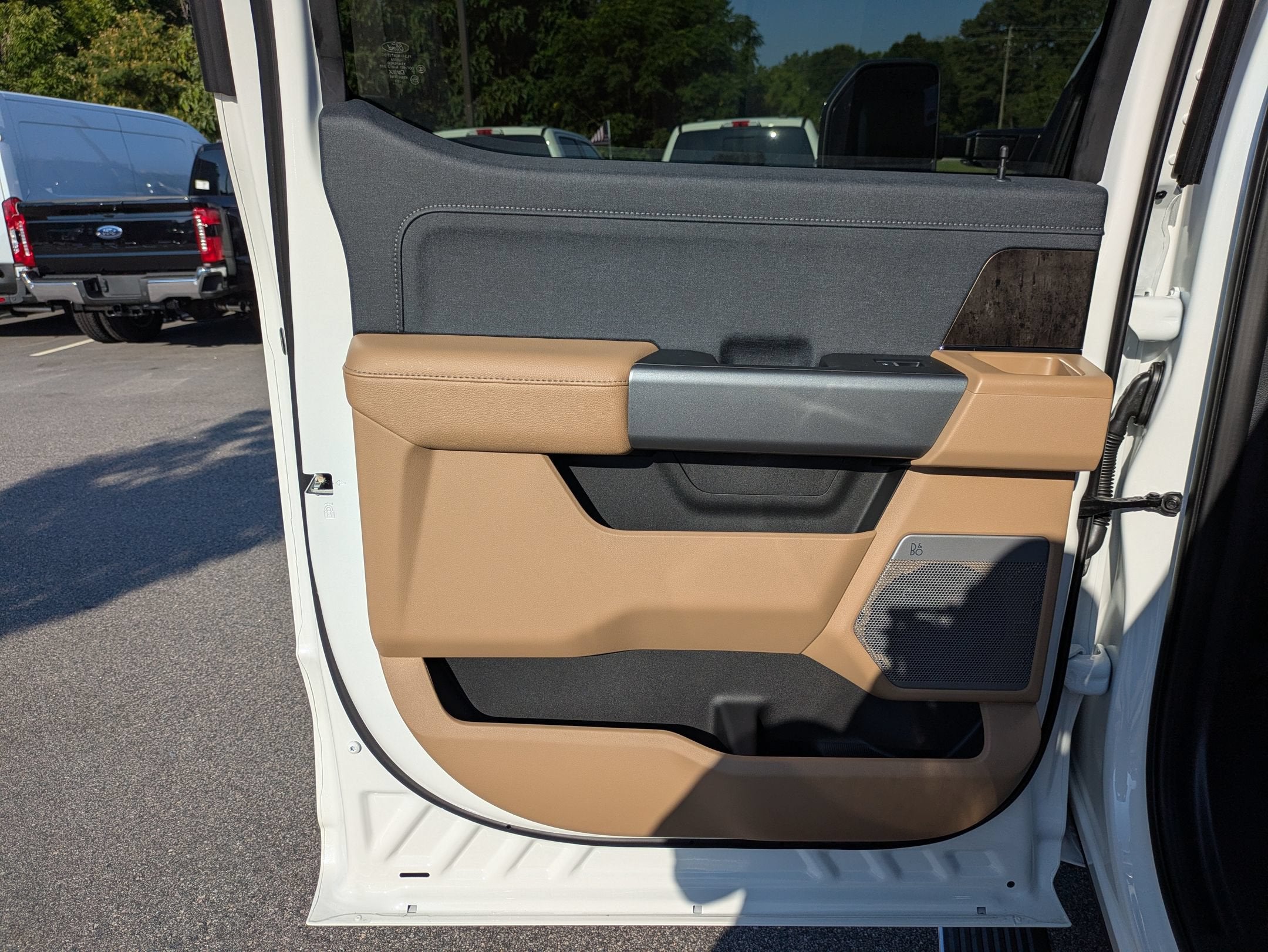 2026 Ford Super Duty F-450 DRW LARIAT