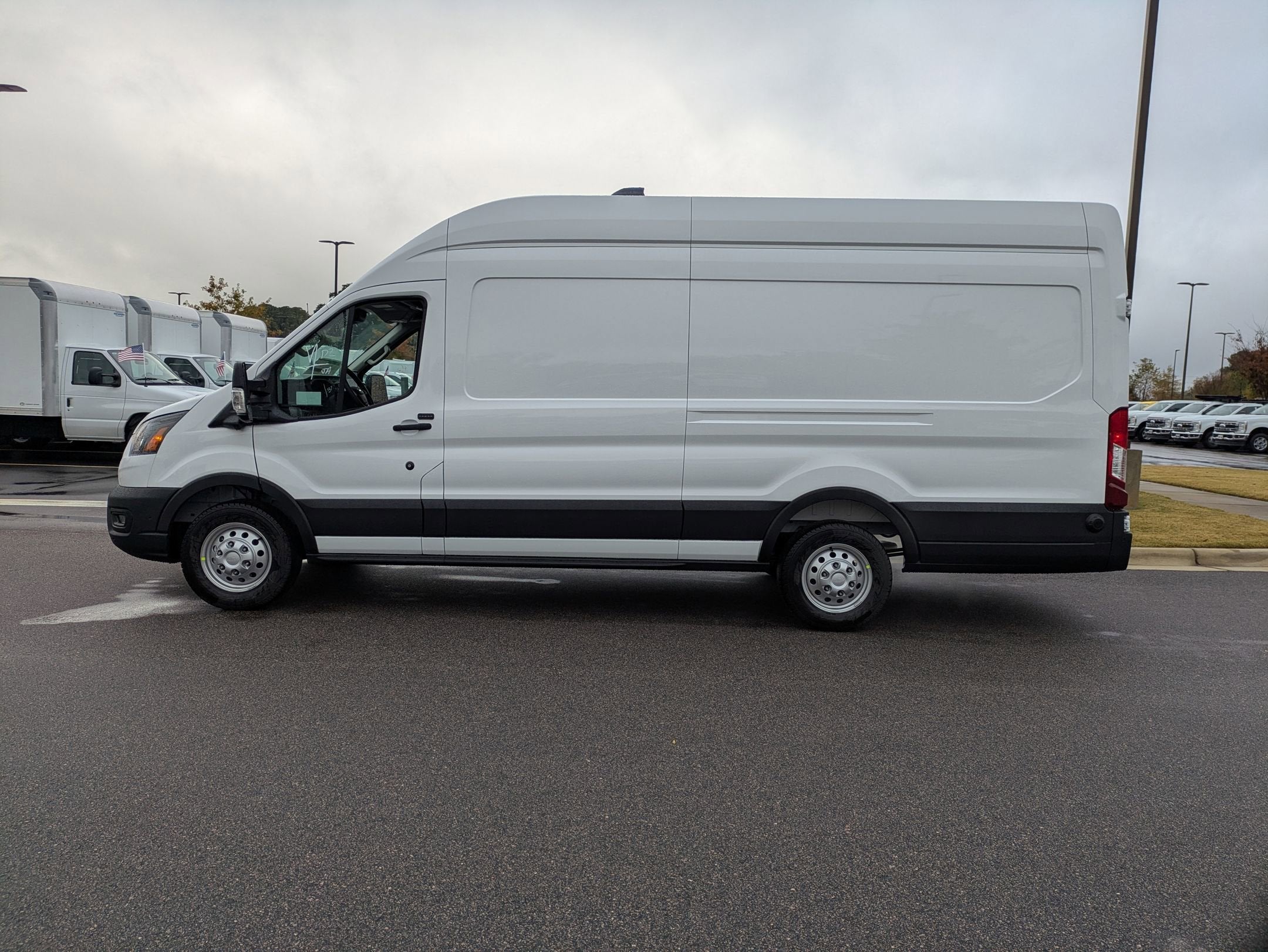 2026 Ford Transit Cargo Van Base