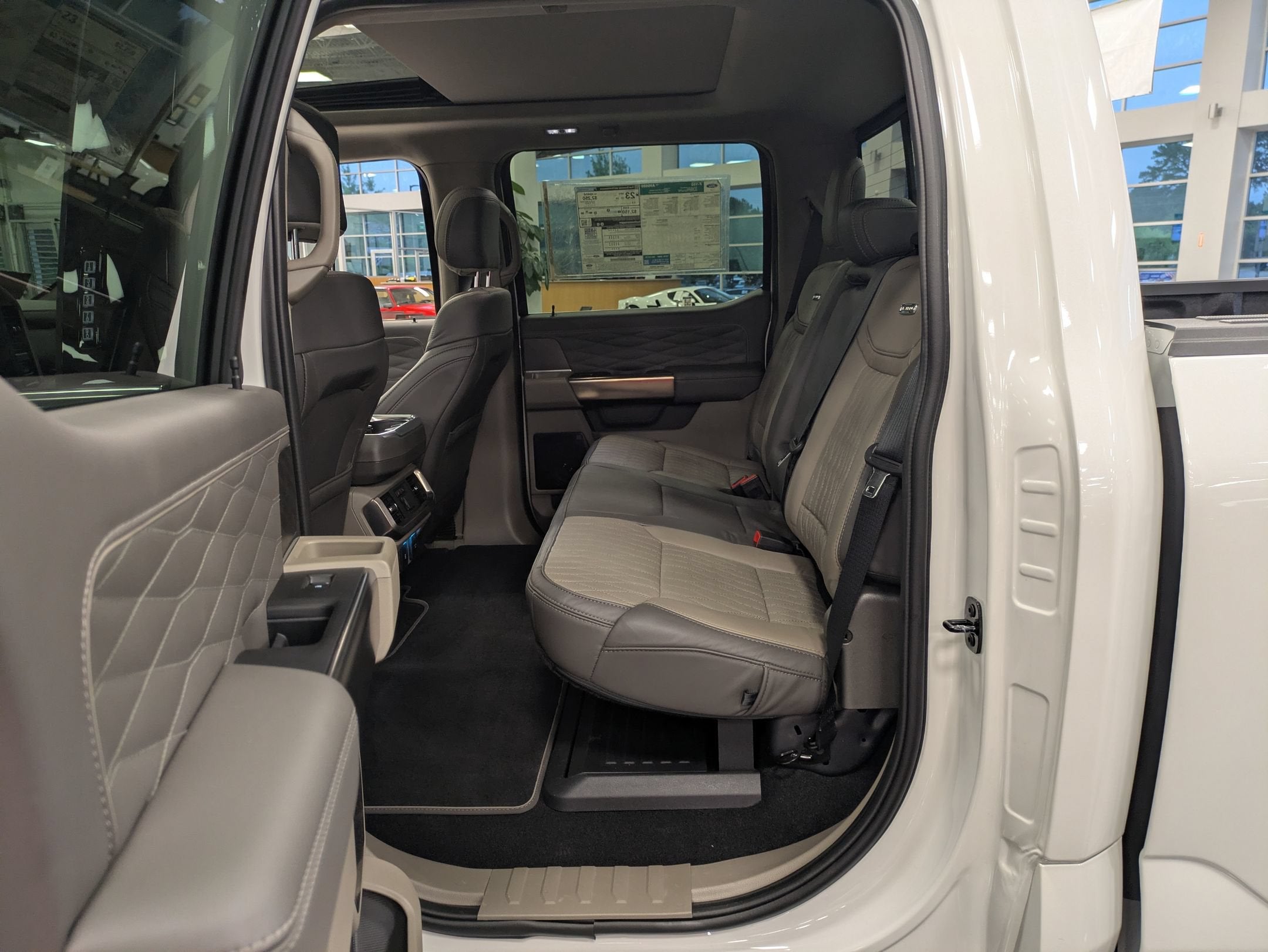 2026 Ford F-150 Platinum - Crossroads Courtesy Demo