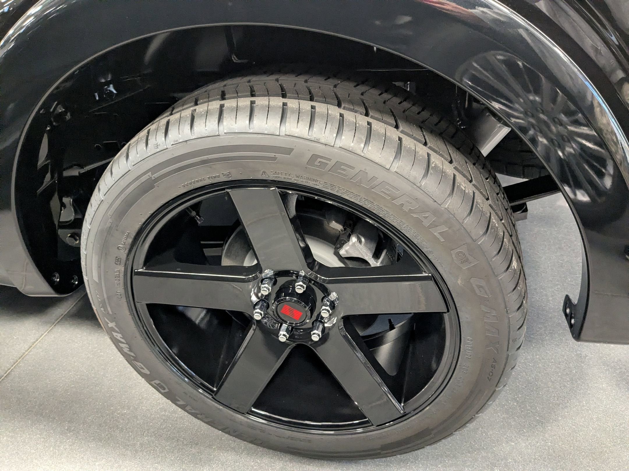 2025 Ford F-150 Saleen XL