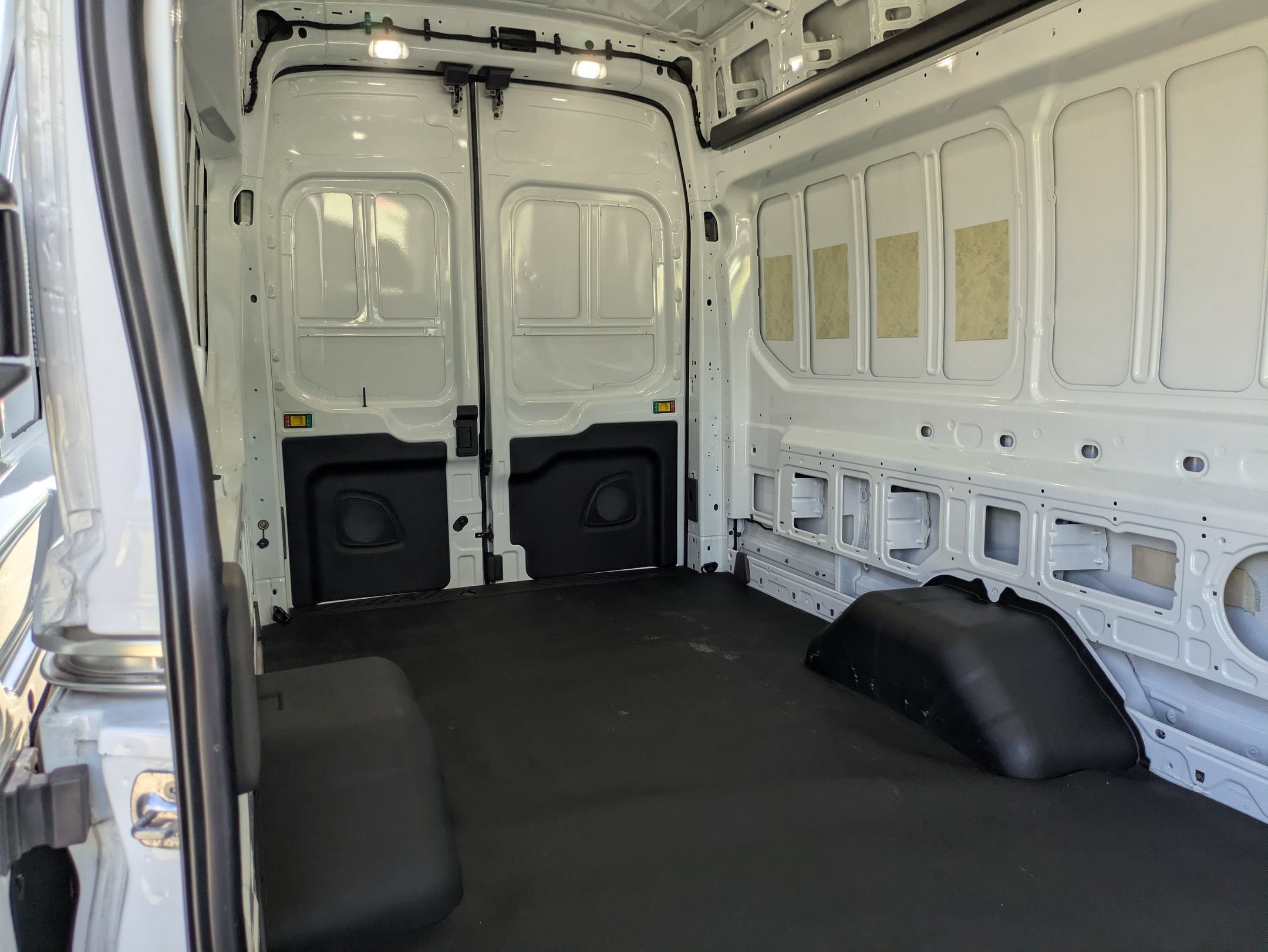2025 Ford Transit Cargo Van Base